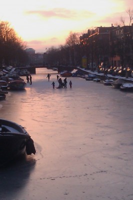 Sara Naumann blog frozen canal skating