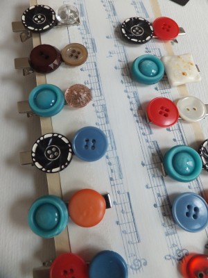 Sara Naumann blog button hairclips