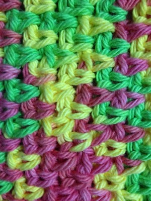 Sara Naumann blog Juliann knitting close up