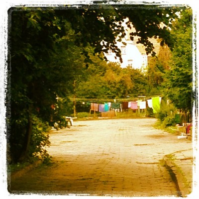 Sara Naumann photo friday summer laundry