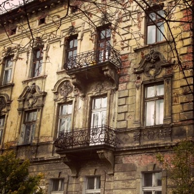 Sara Naumann blog Krakow facade