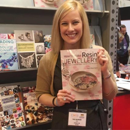 Resin Jewellery book search press Sara Naumann